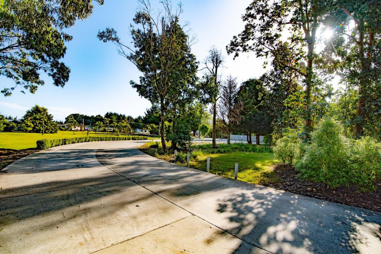 Beach Road Holiday Park Otatara エクステリア 写真