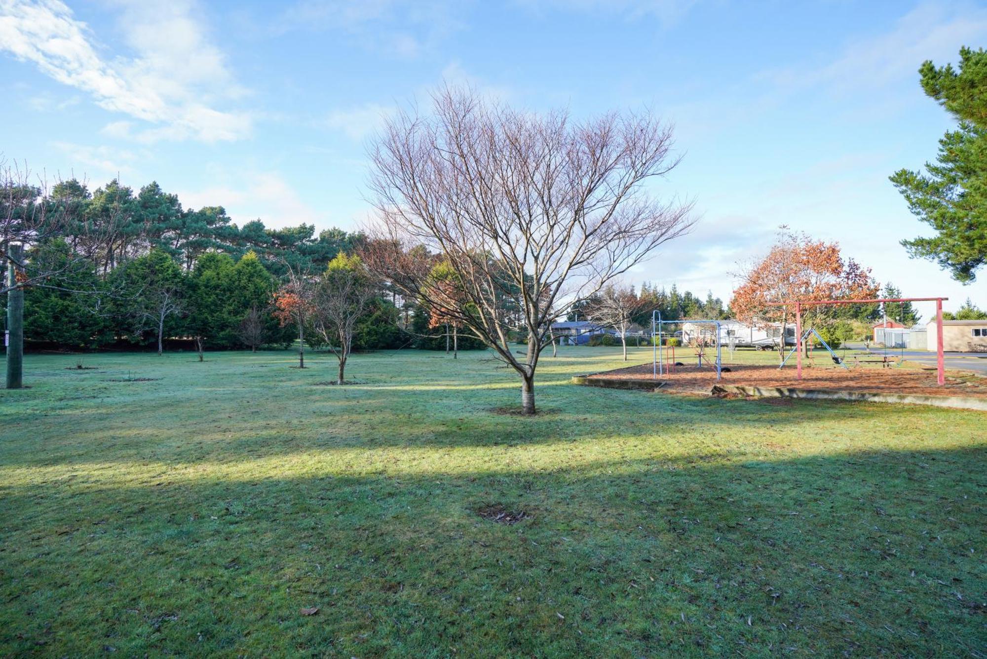 Beach Road Holiday Park Otatara エクステリア 写真